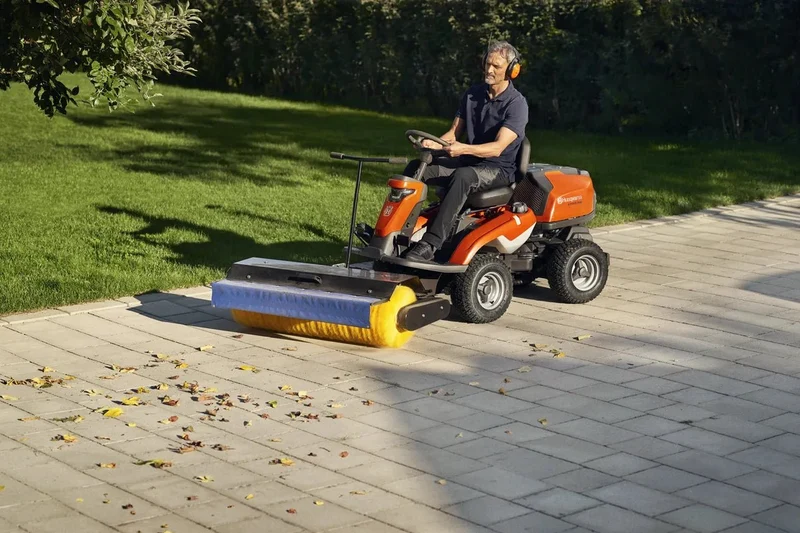 Husqvarna Rider R 316TX AWD mit 94cm Mähwerk