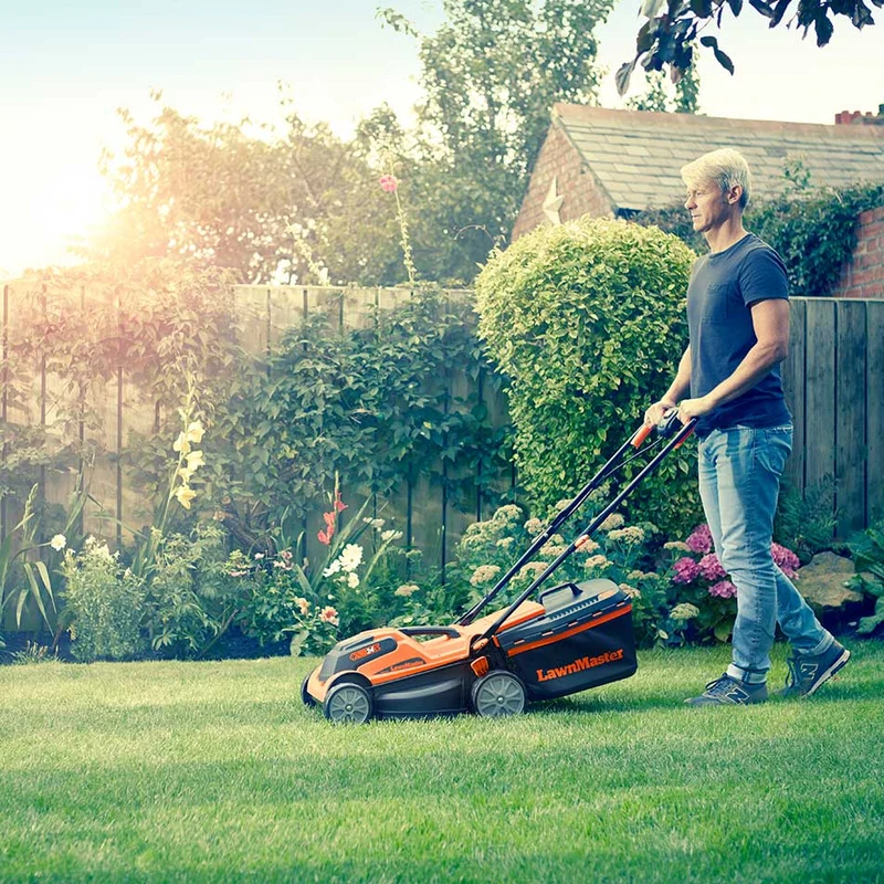 LawnMaster MX 24V 34cm | Cordless Lawn Mower