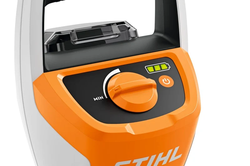 Stihl WSA 40 Akku-Wasserbehälter mit Akku AS 2 und Ladegerät AL 1