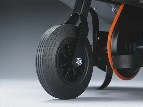 Robuste Husqvarna TF 325 Motorhacke