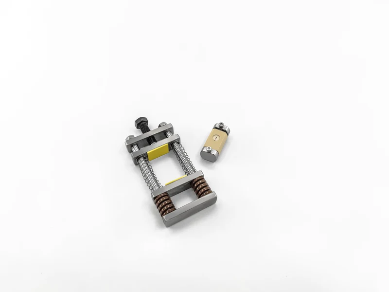 Einzelbolzen-Raman-Testzelle für Festkörperbatterien, Modell GT17