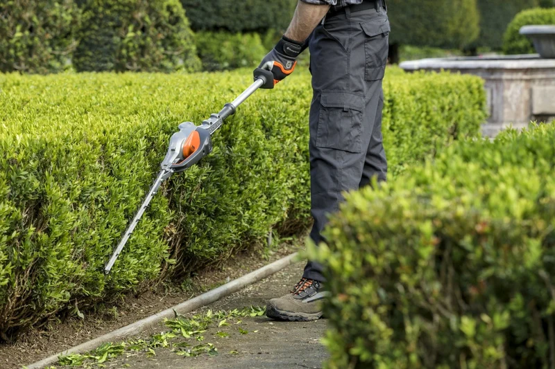 Husqvarna Heckenschere 520iHE3
