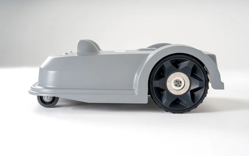 ECHO Mähroboter TM-850 - für Sportplätze und Großflächen