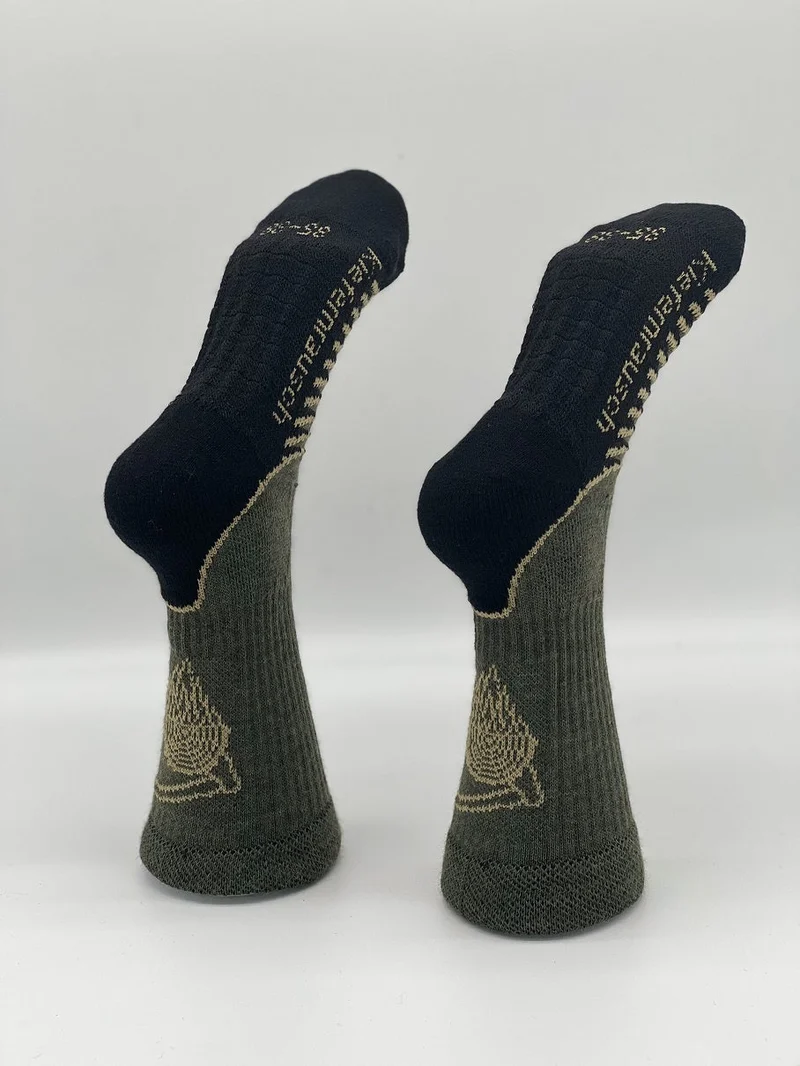 Kiefernrausch Merinosocken warm und weich