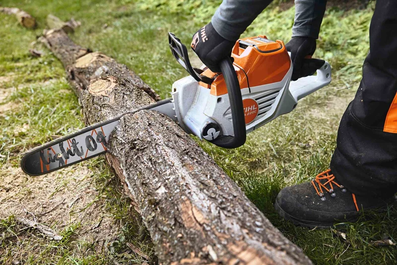 STIHL Akku-Motorsäge MSA 220 C-B, PS3, 35 cm ohne Akku und Ladegerät