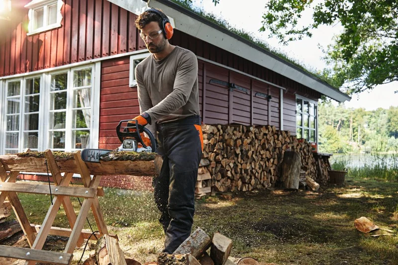 Stihl MS 212 C-BE Benzin-Kettensäge