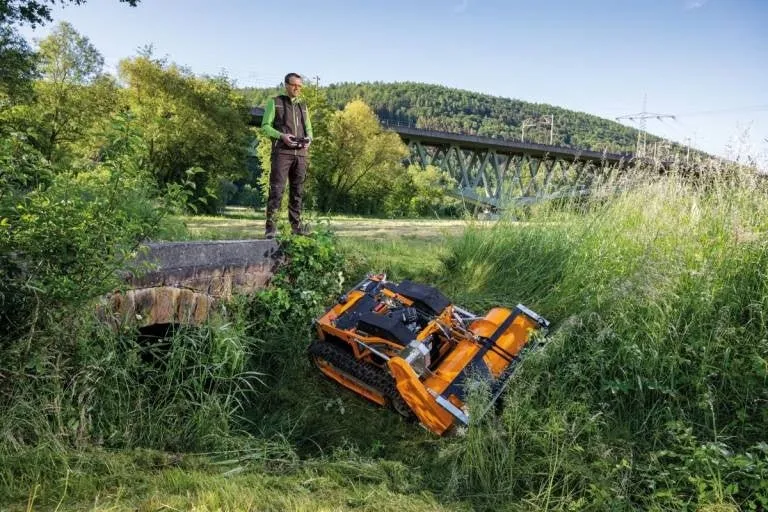 AS 1000 Ovis EVO RC Mähraupe