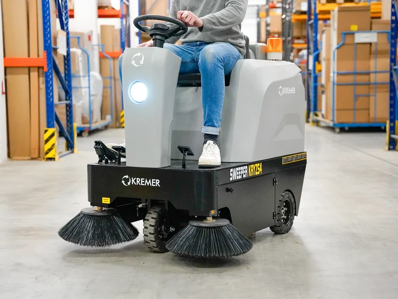 Kremer KRYZS4 Aufsitz Kehrmaschine