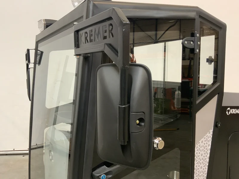 Kremer KRS100 Kehrmaschine mit Kabine