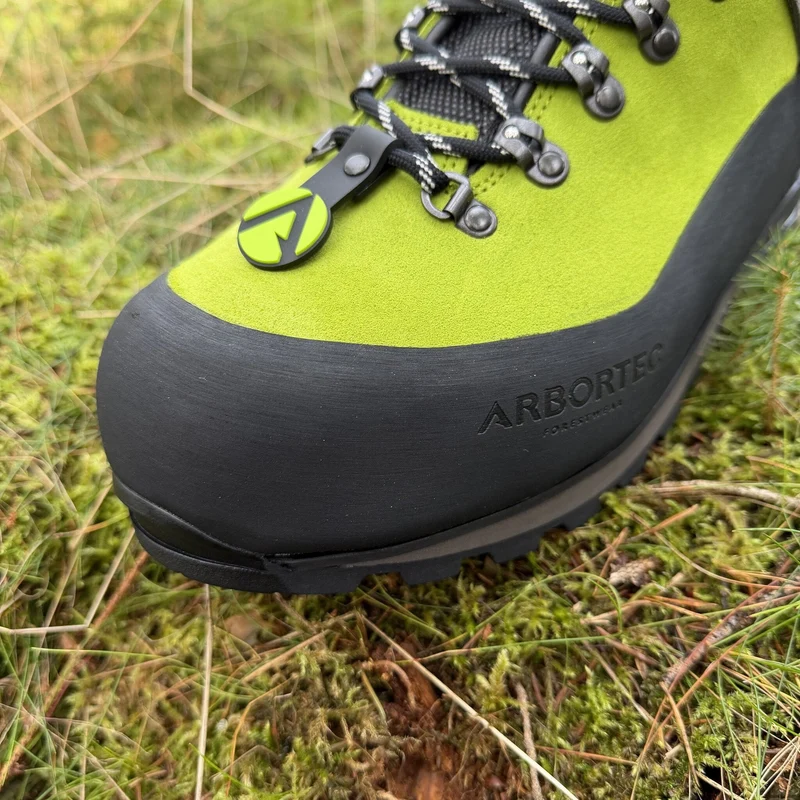 Scafell Lite Schnittschutzstiefel in limettengrün