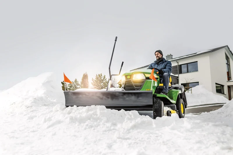 John Deere Rasentraktor X350R