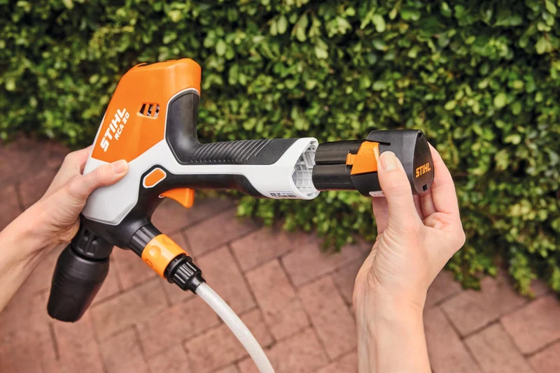 STIHL Akku-Druckreiniger Set RCA 20, mit 2x Akku AS 2 und Ladegerät AL 1