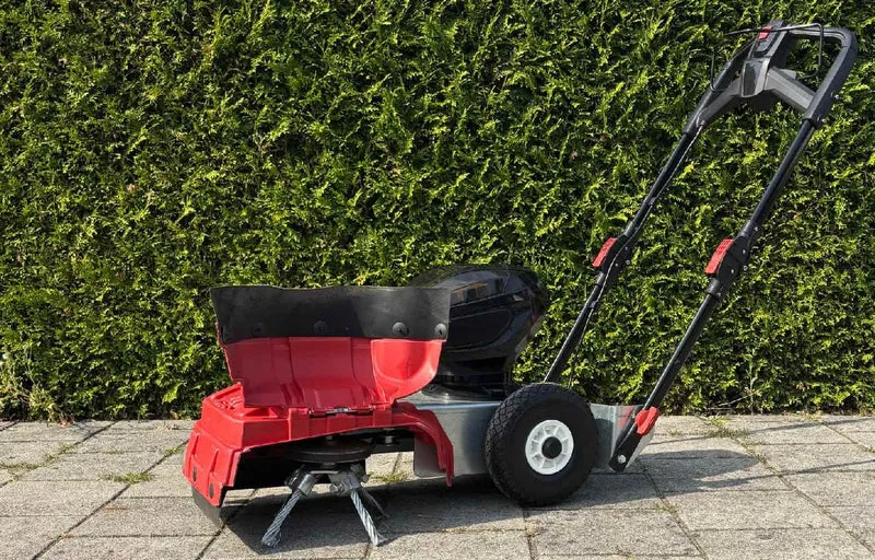 Westermann Akku-Wildkrautbürste WKB 330 Akku inkl. 2x Akkus und 1x Ladegerät