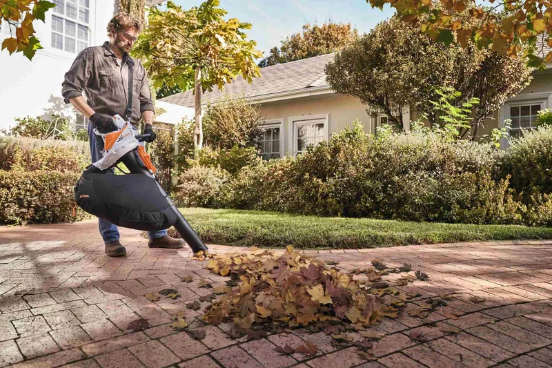 STIHL Akku-Saughäcksler SHA 56 ohne Akku und Ladegerät