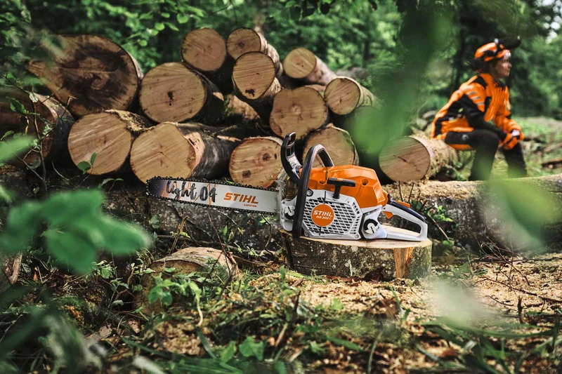 STIHL Profi-Benzin-Motorsäge MS 300 C-M VW, RS Pro, Schienenlänge 40 cm