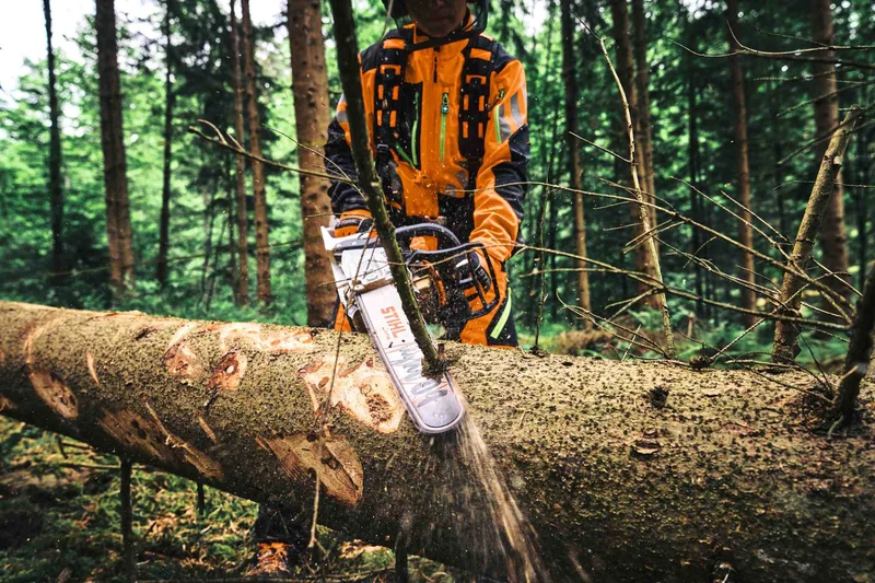 STIHL Profi-Benzin-Motorsäge MS 300 C-M VW, RS Pro, Schienenlänge 35 cm