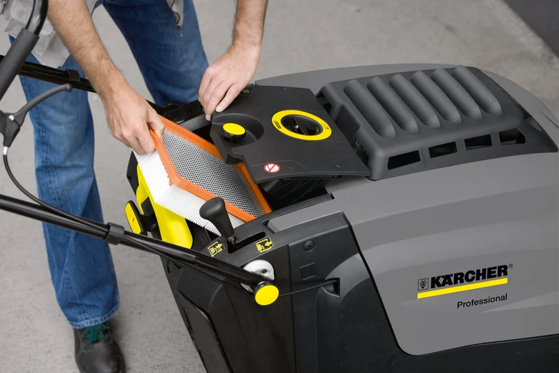 Kärcher KM 75/40 W Bp Pack Handgeführte Kehr-/ Kehrsaugmaschinen