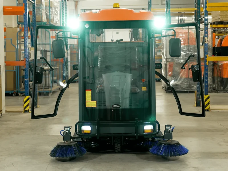 Graefer Kehrmaschine mit Kabine KM180-PRO