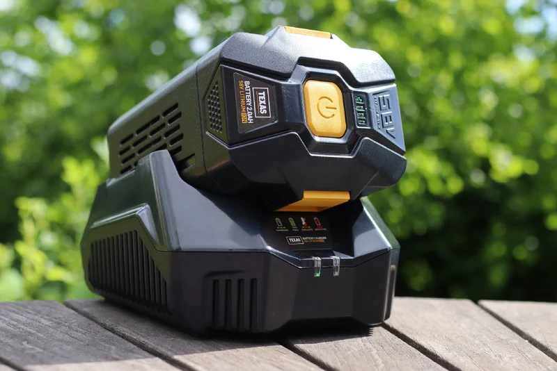 Texas 58 Volt Schnellladegerät 90070054