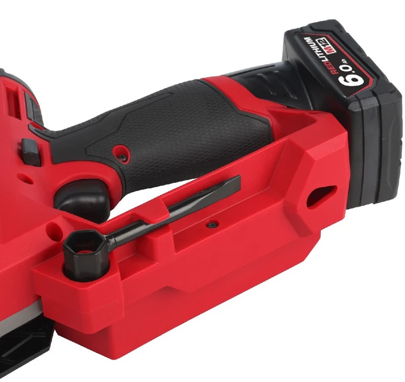 Milwaukee Akku-Astsäge M12FHS-602X FUEL Set mit 2 x 6 Ah Akku und Ladegerät
