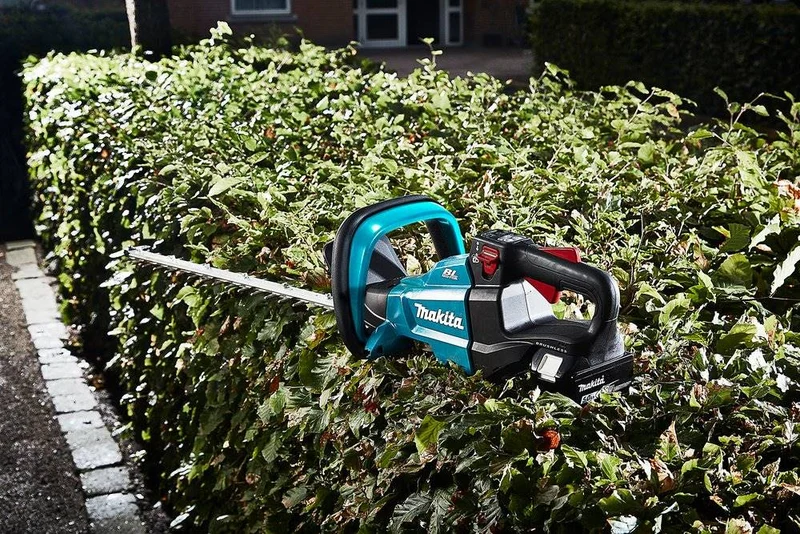 Makita Akku-Heckenschere DUH507RF inkl. Akku und Ladegerät