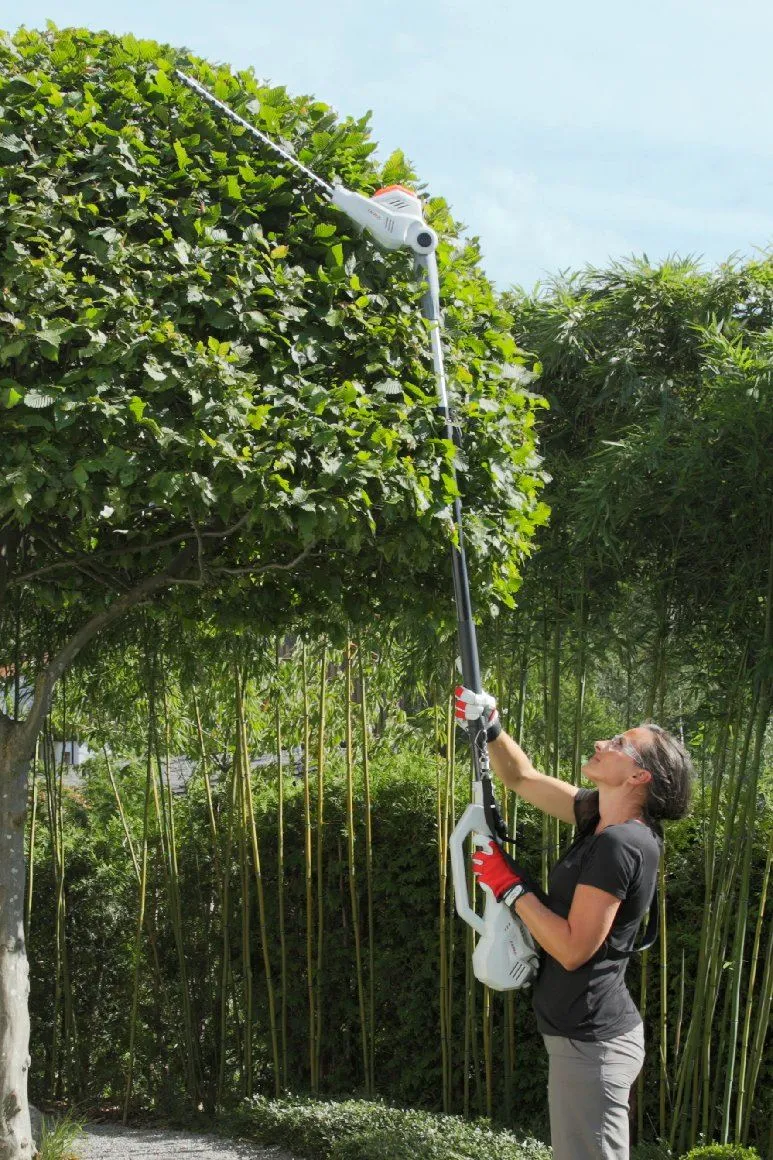 IKRA Akku Teleskop-Heckenschere IATHS 40-43