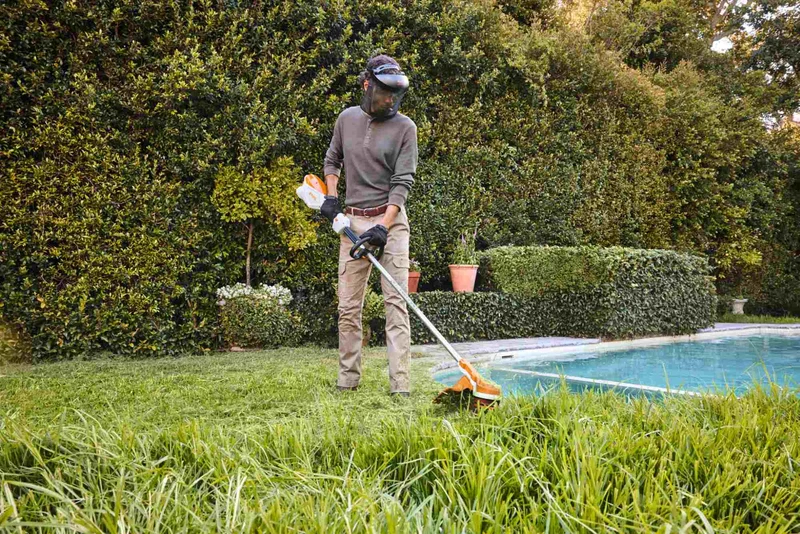 STIHL Akku-Motorsense FSA 110 R, ohne Akku und Ladegerät