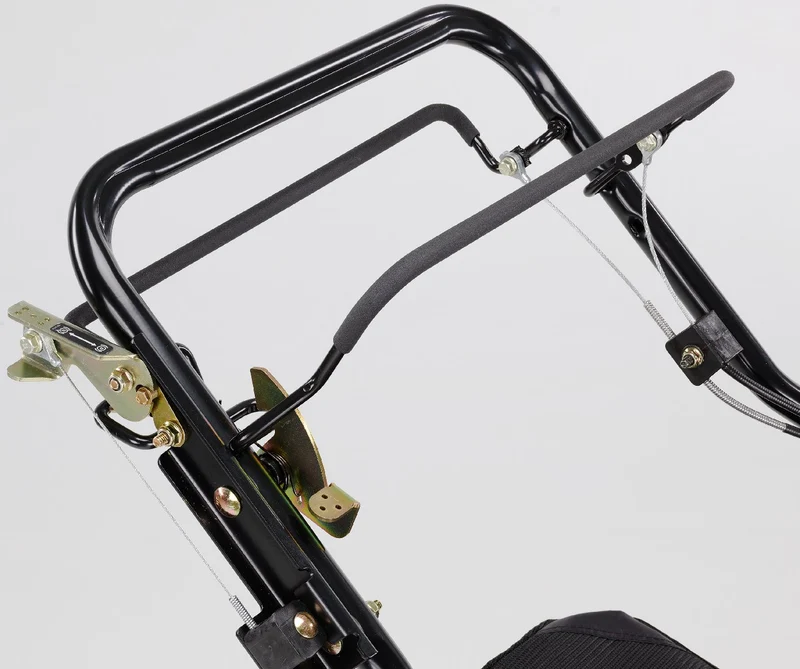 Toro Benzin-Rasenmäher mit Radantrieb TurfMaster HDX