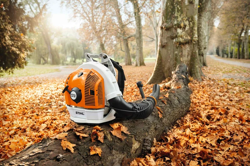 STIHL Rückentragbares Blasgerät BR 700