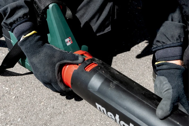 Metabo Akku-Laubbläser LB 18 LTX BL mit Akku & Ladegerät