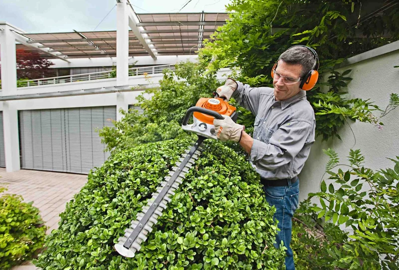 STIHL Benzin-Heckenschere HS 46, Schnittlänge 45 cm