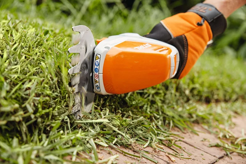 STIHL Akku-Strauchschere HSA 26, 20 cm, ohne Akku und Ladegerät