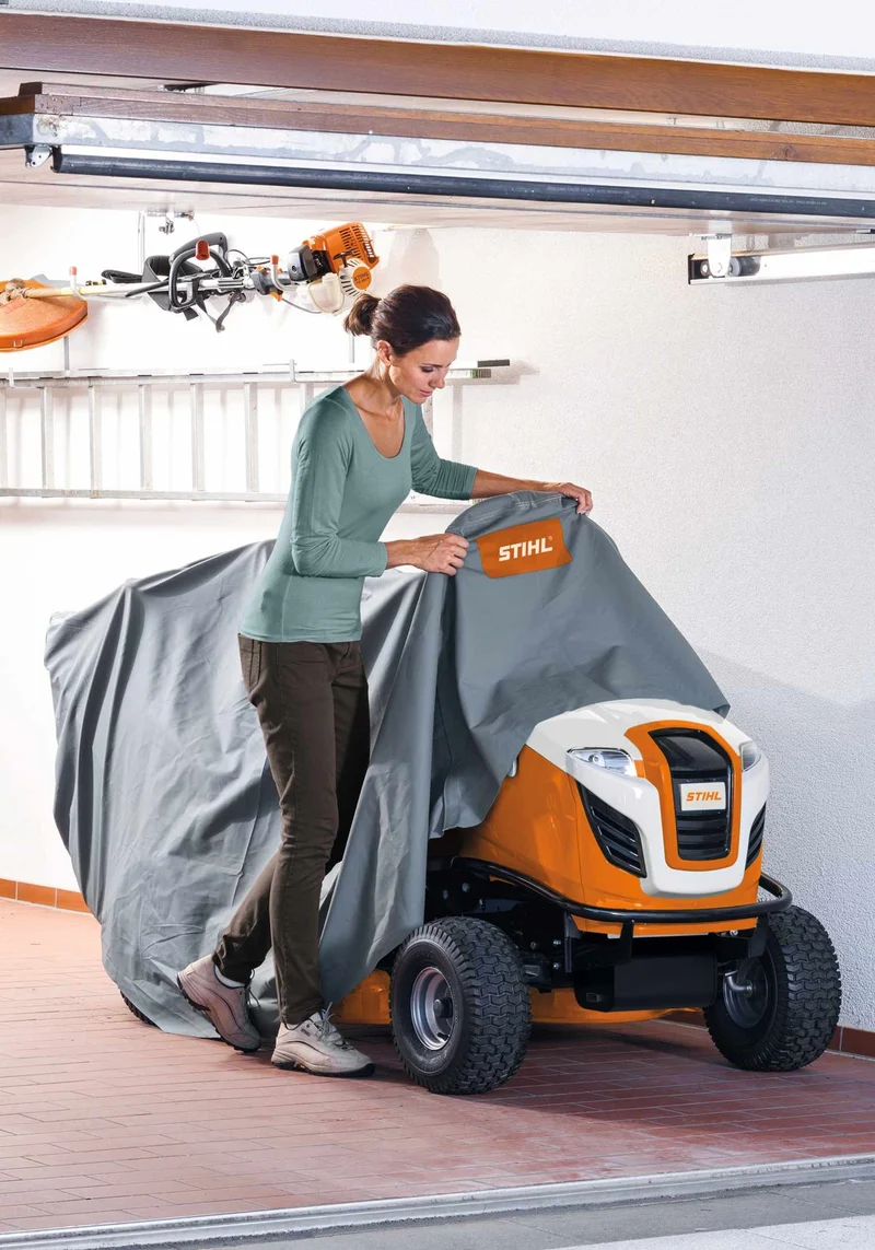 STIHL Zubehör für Aufsitzmäher Abdeckhaube - AAH 200