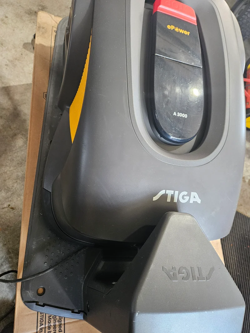 STIGA Autonomer Mähroboter A 3000 Vorführer