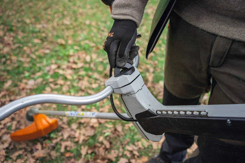 STIHL Akku-Motorsense FSA 200 Grundgerät GC 260-2