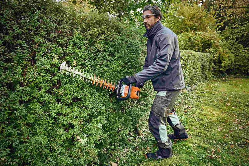 STIHL Akku-Heckenschere HSA 100, Schnittlänge 60 cm - ohne Akku und Ladegerät