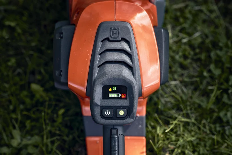 Husqvarna Profi Akku-Motorsäge 542i XP® G - ohne Akku & Ladegerät