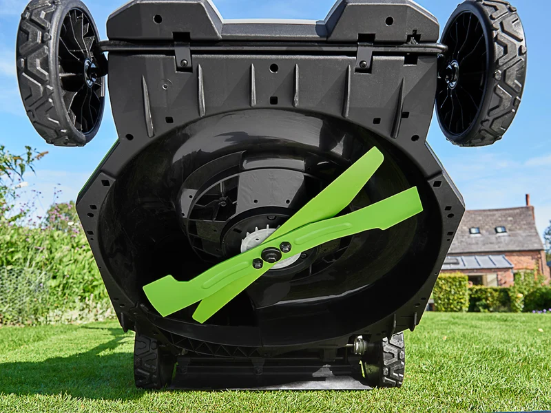 Akku Rasenmäher LM2135E-SP Kit - für Rasenflächen bis 1200 m², Radantrieb