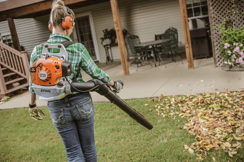 STIHL Benzin-Laubbläser BR200