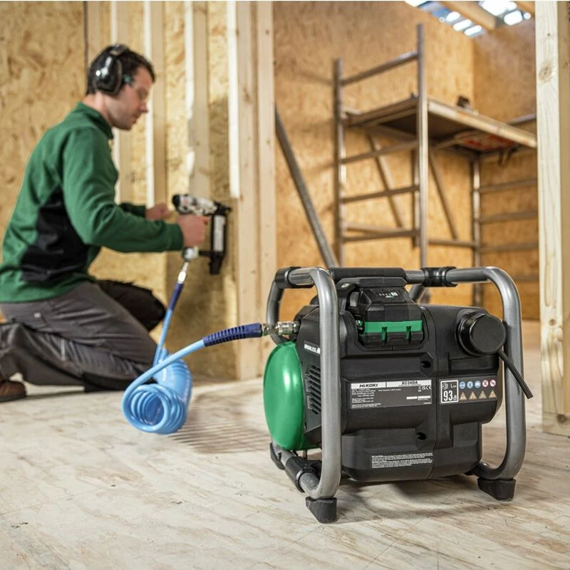 BoosterPack HiKOKI UC18YSL3WJZ 2 MULTI VOLT Batterien BSL36B18X 36V/18V 8Ah/4Ah + Ladegerät