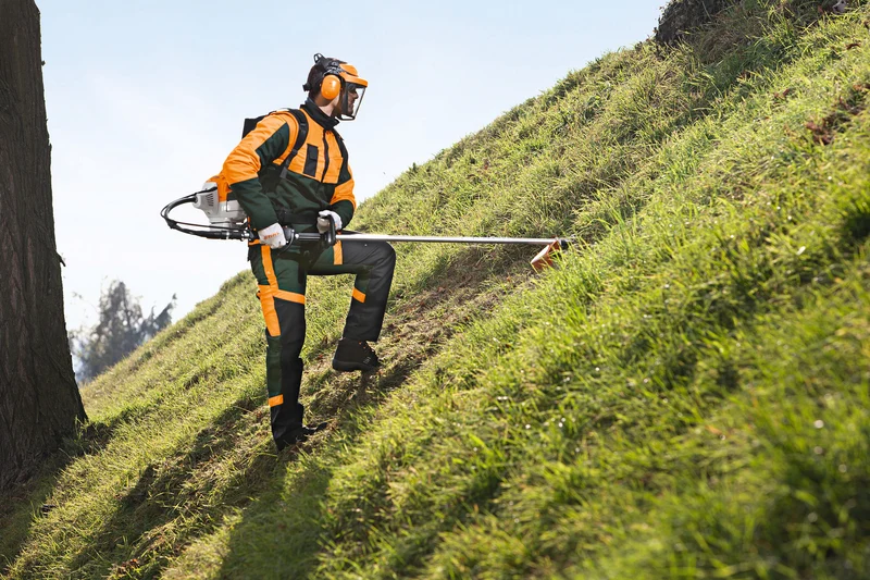 STIHL Benzin-Motorsense FR410