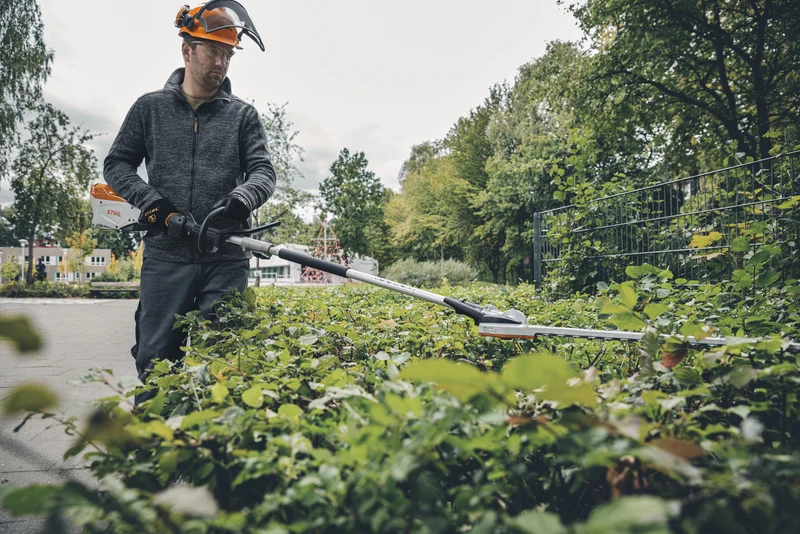 STIHL Akku-KombiMotor KMA135 R - AP-System