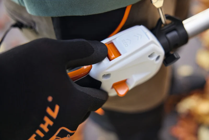 STIHL Laubbläser BG-KM