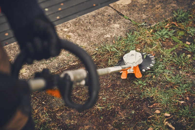 STIHL Akku-KombiMotor KMA200 R - AP-System