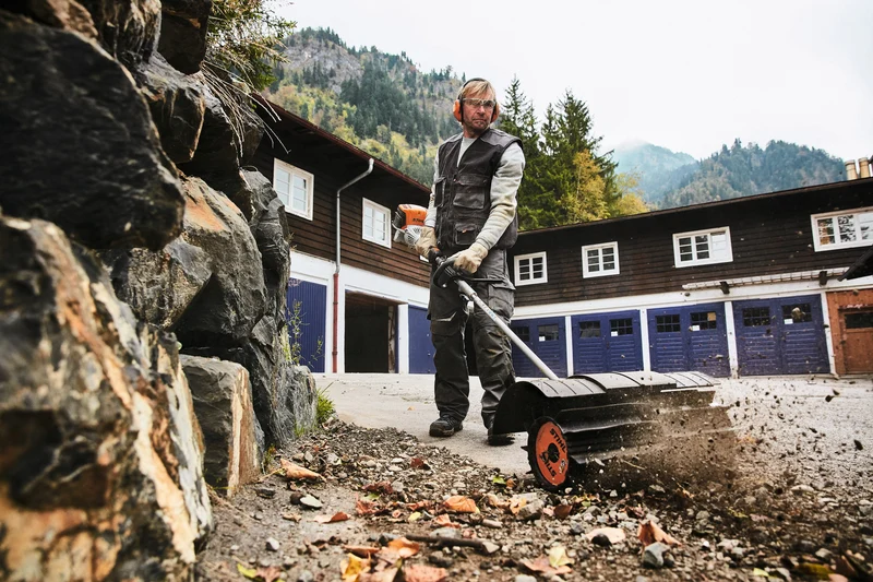 STIHL Benzin-KombiMotor KM131 R