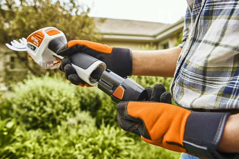 STIHL Akku-Strauchschere HSA26 - AS-System