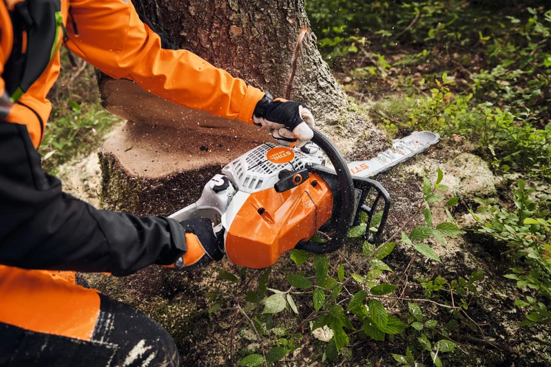 STIHL Benzin-Kettensäge MS400