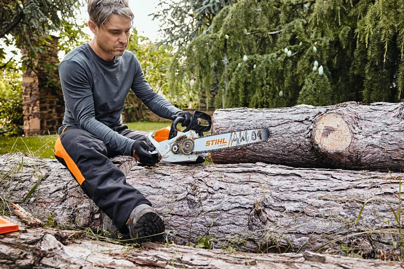 STIHL Akku-Kettensäge MSA220 - AP-System