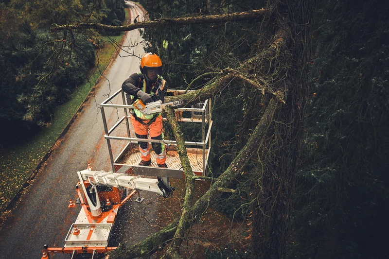 STIHL Akku-Kettensäge MSA190 T - AP-System