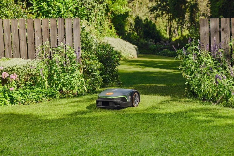 STIHL Mähroboter iMOW6 EVO - bis 3000 m²